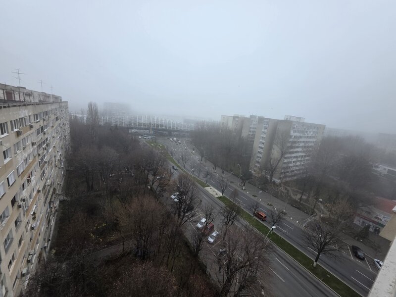 Berceni, pe B-ul Obregia, stradal, bloc reabilitat, pasajul Europa Unita